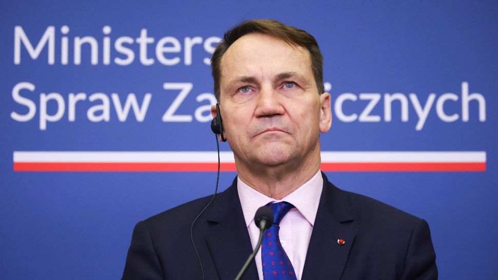 Polonia caută alternative de securitate pentru scenariul unei retrageri americane din NATO