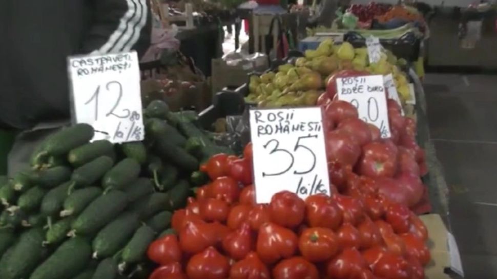 Scumpirile lovesc direct în farfurie. Roșiile de anul acesta, un vis scump