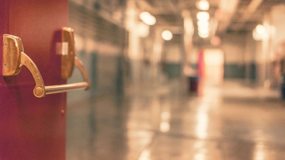 Alertă într-un spital de copii din Europa: secție evacuată după apariția unui focar suspect