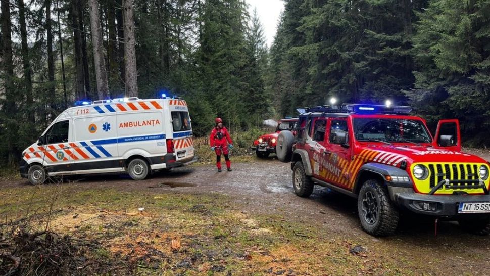 Misiuni dificile în Masivul Ceahlău și în Stațiunea Durău. Salvamontiștii au intervenit pentru o victimă cu traumatism și un caz de criză cardiacă