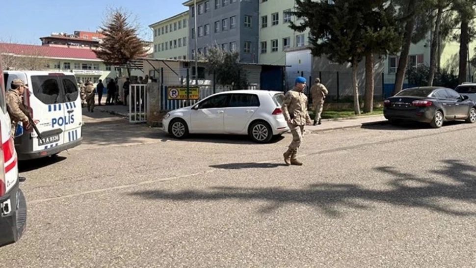 Atac armat într-un liceu din Turcia: 16 oameni, dintre care 10 elevi, au fost răniți. Atacatorul și-a pus capăt zilelor - VIDEO 