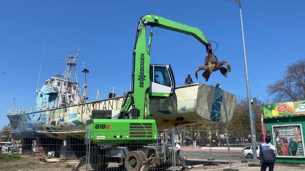 Constanța a pierdut un simbol: vaporașul din fața gării, dezafectat. Primăria susține că întreținerea era costisitoare - VIDEO