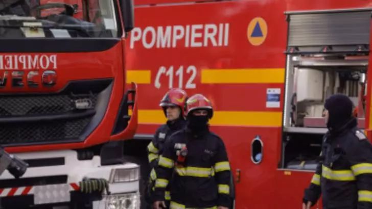 Incendiu puternic în Tulcea: două pensiuni afectate de flăcări, chiar înainte de 1 mai