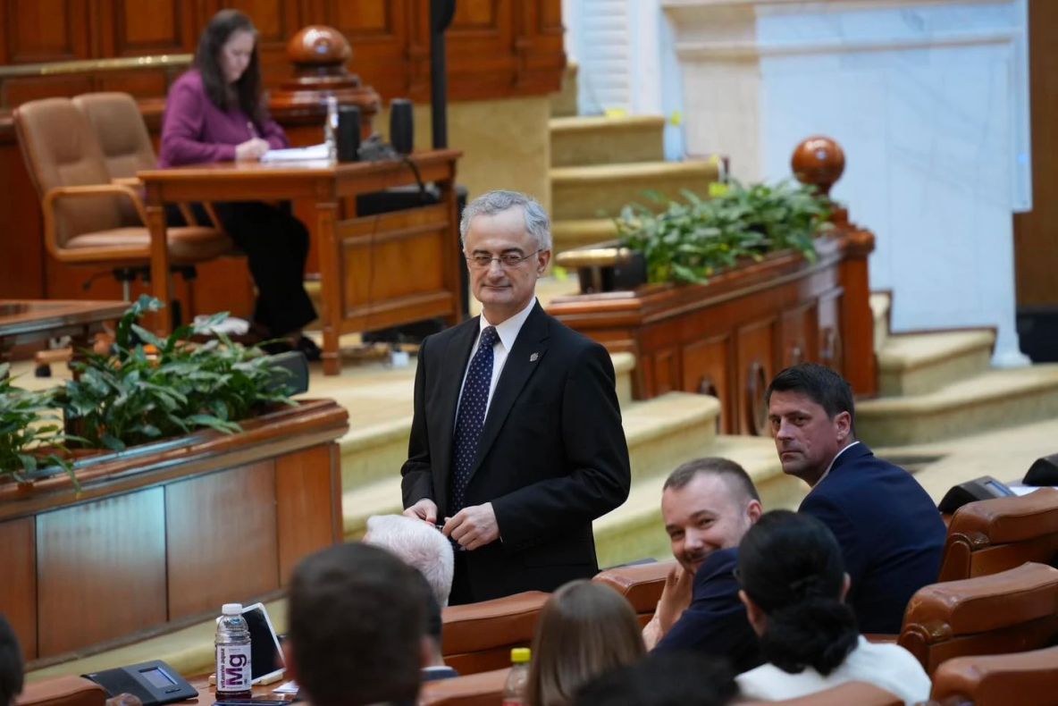 Lider PNL marcant: Se încearcă blocarea moțiunii împotriva lui Bolojan