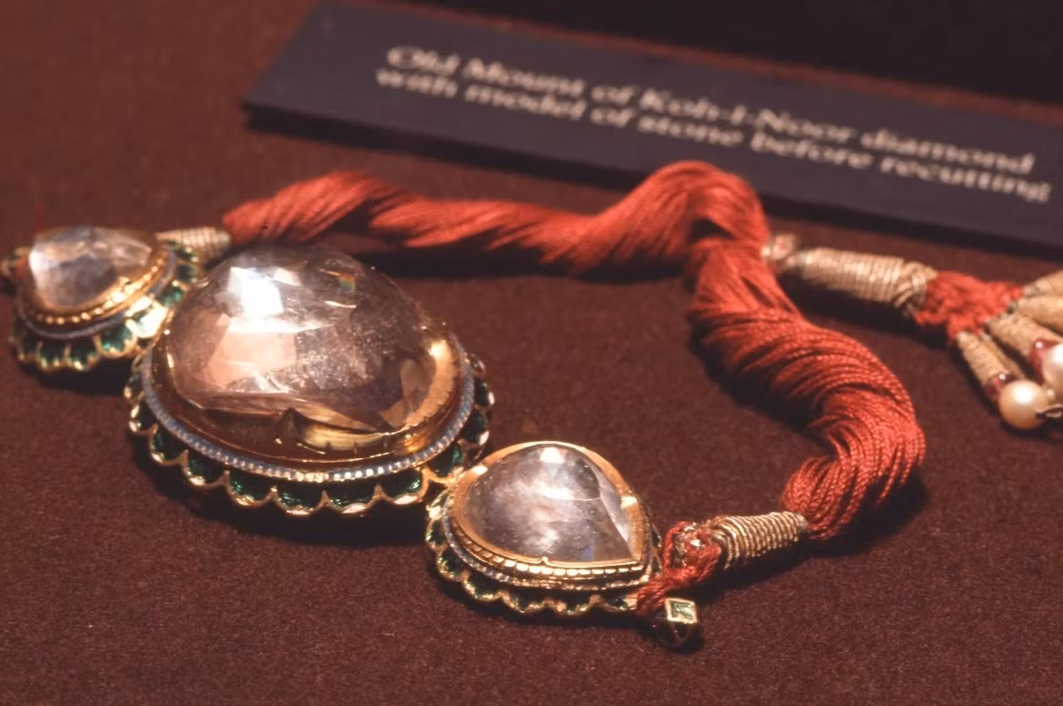 Primarul progresist al New Yorkului îi cere Regelui Charles celebrul diamant Koh-i-Noor, pe care îl consideră simbol colonial 