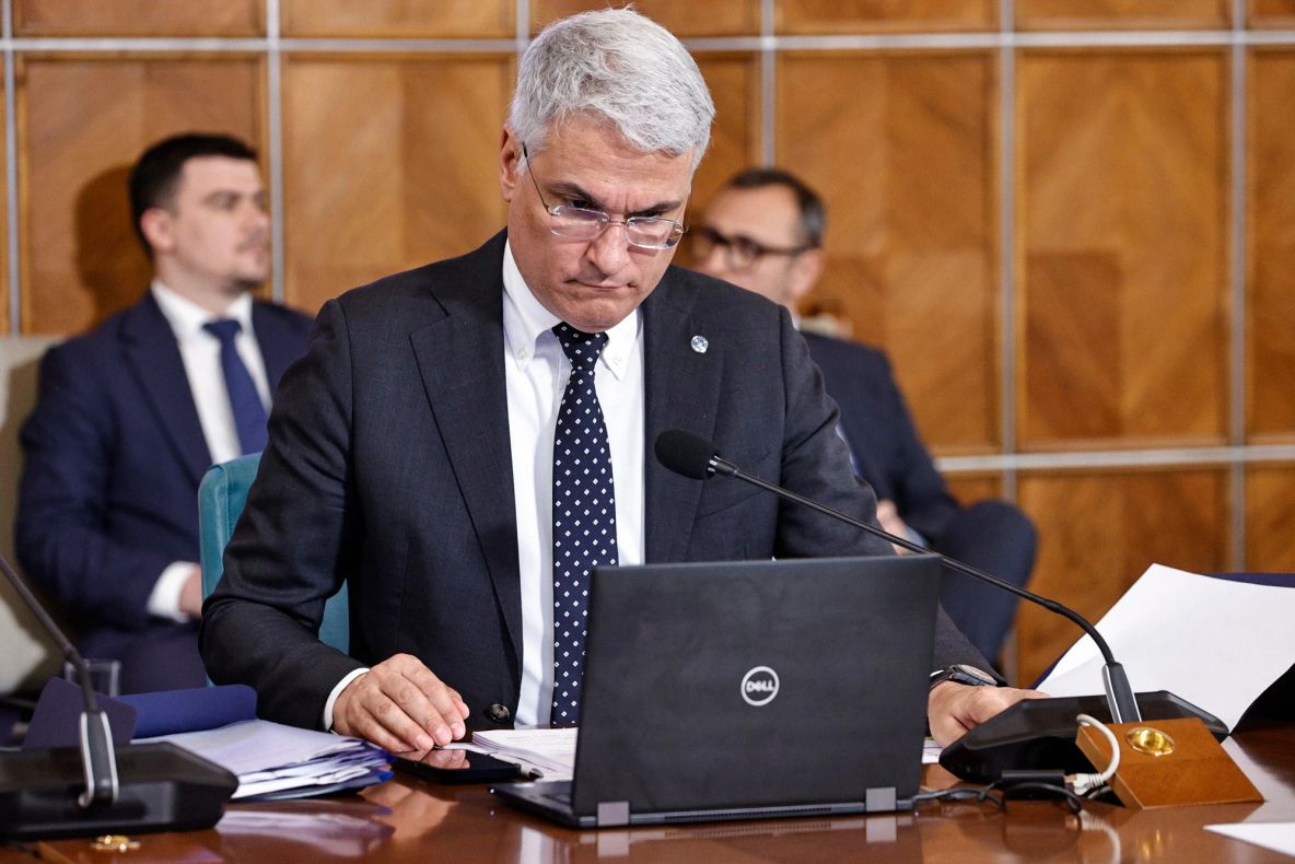 Dragoș Pîslaru: „Guvernul Bolojan nu pleacă nicăieri!”