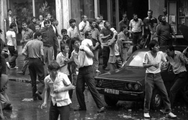 Instanța Supremă dispune restituirea Dosarului Mineriadei la Parchet. Rechizitoriul împotriva lui Ion Iliescu și Petre Roman, invalidat din nou