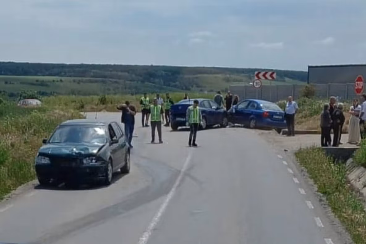Carambol în județul Olt. Patru persoane, între care și o minoră, au fost rănite