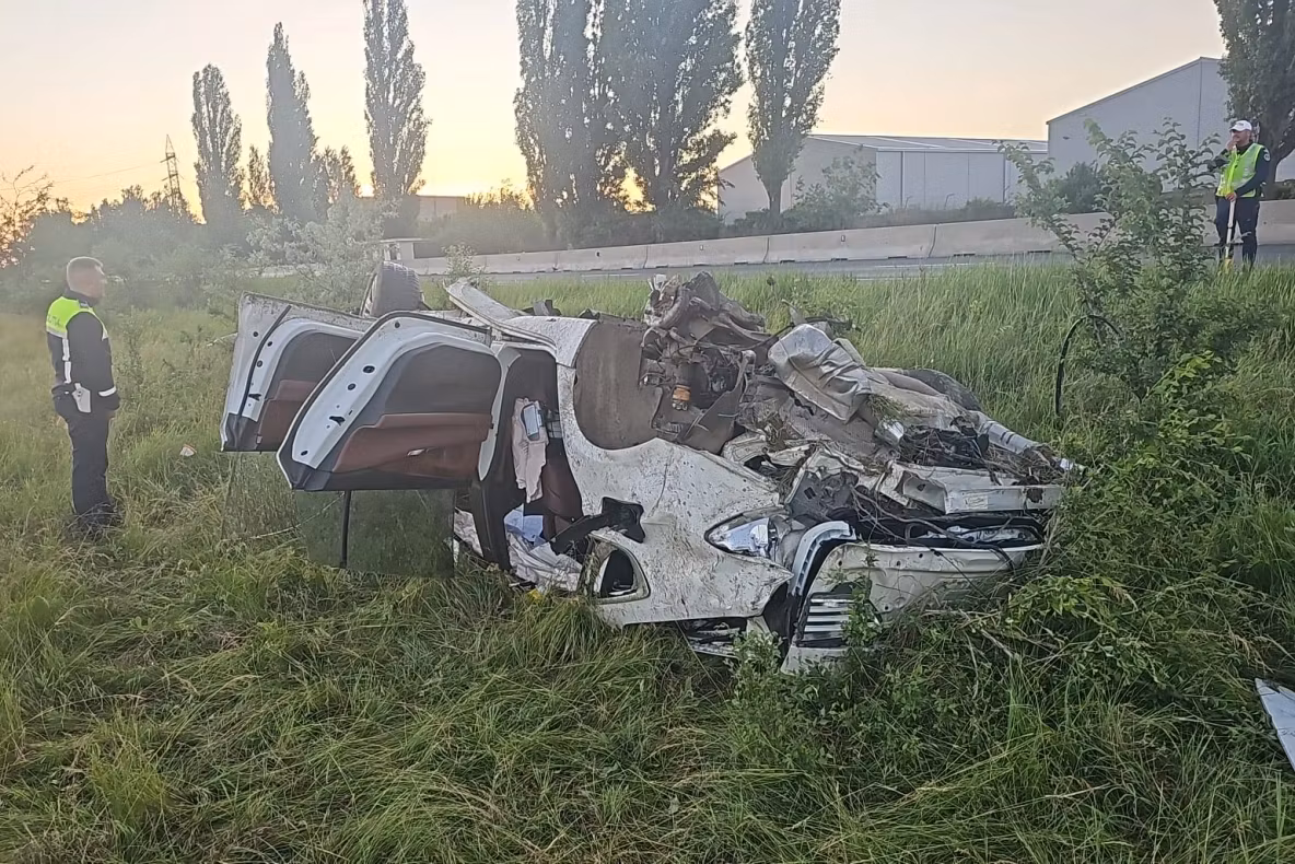 Mașină răsturnată pe DN21 Brăila–Slobozia. Un tânăr de 19 ani a murit, altul a fost grav rănit