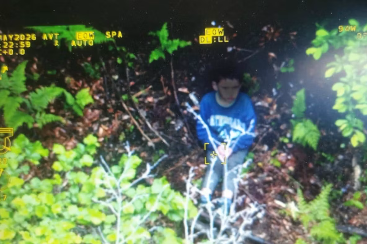 Copilul de 5 ani găsit după 40 de ore în pădure ar putea fi externat. Vești noi despre starea de sănătate a lui Alexandru