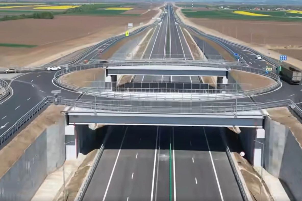 Lucrările pe lotul 2 al autostrăzii Focşani–Bacău au ajuns la un stadiu de 95%. Când vor putea circula românii pe acest drum. Anunțul CNAIR- VIDEO