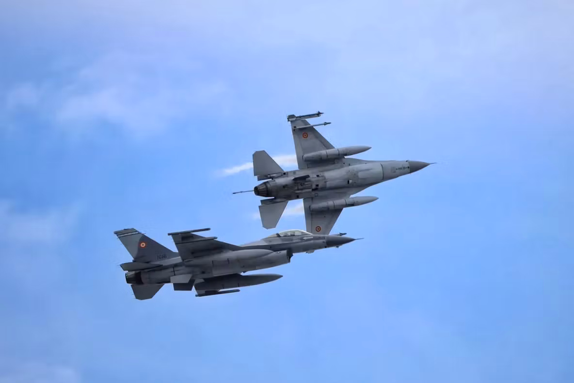 Alertă la graniță: o dronă rusească a încălcat spațiul aerian al României. Avioane de luptă, ridicate de la sol în miezul nopții