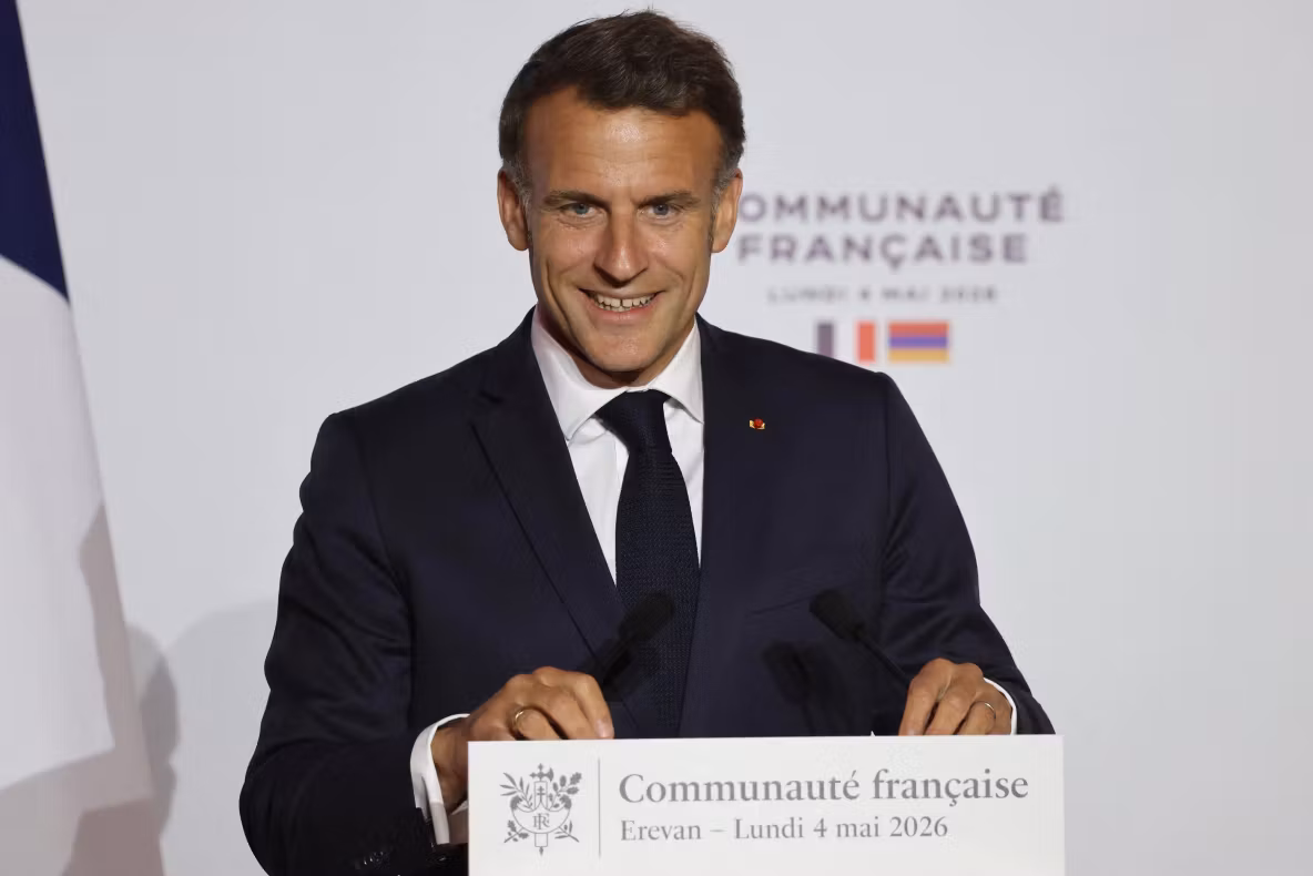 Emmanuel Macron a cântat „La Bohème” la un dineu oficial din Erevan, acompaniat de premierul Armeniei. Imaginile au devenit virale VIDEO 