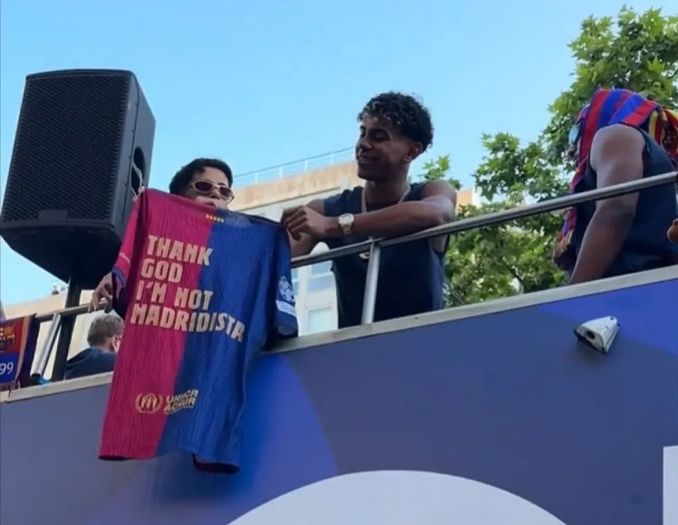 Lamine Yamal a afișat un tricou cu un mesaj acid pentru Real, după cucerirea titlului cu Barcelona: „Slavă Domnului că nu sunt fan Real Madrid” - VIDEO