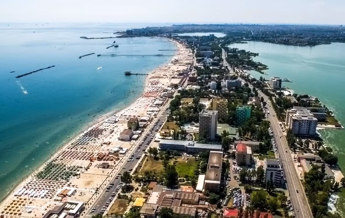 Unde spun turiștii că găsești cea mai frumoasă apă de pe litoralul românesc. Plajele care surprind tot mai mulți vizitatori