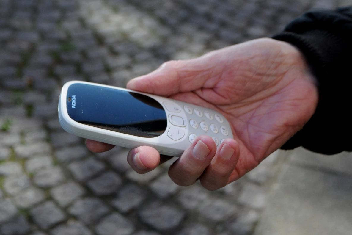 Telefoanele vechi aruncate prin sertare au ajuns să valoreze adevărate averi. Vezi lista modelelor care te pot umple de bani