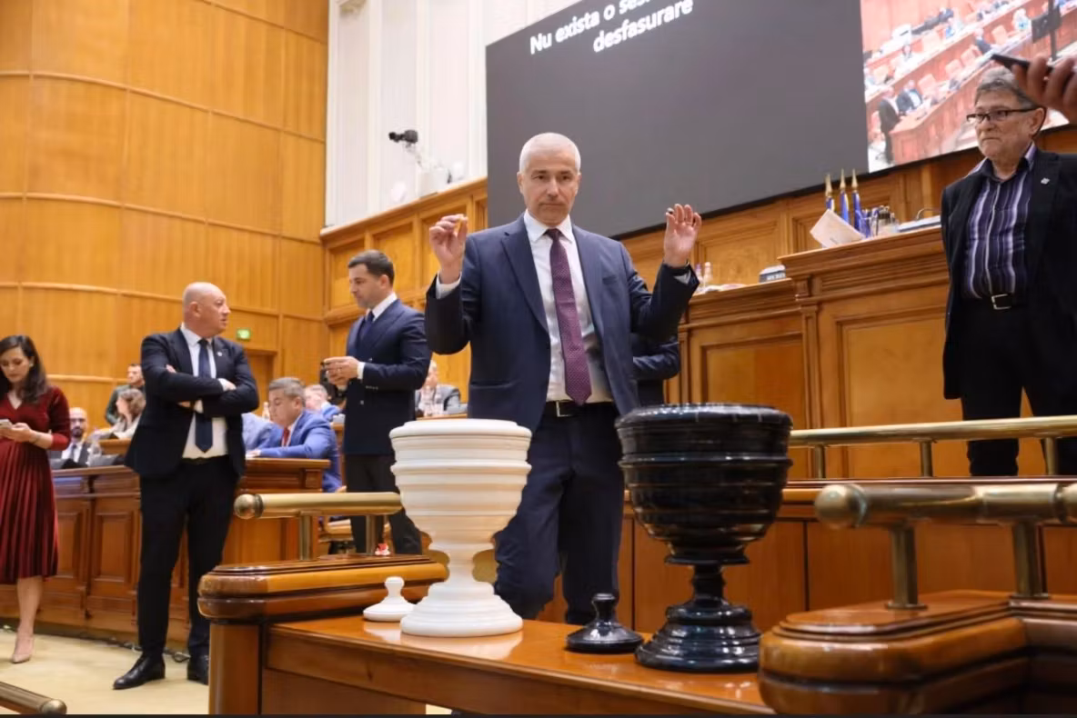 Radu Marinescu, după votul istoric din Parlament: „Asta înseamnă, simplu, democrație, cel mai bun antidot pentru mesianismul politic”