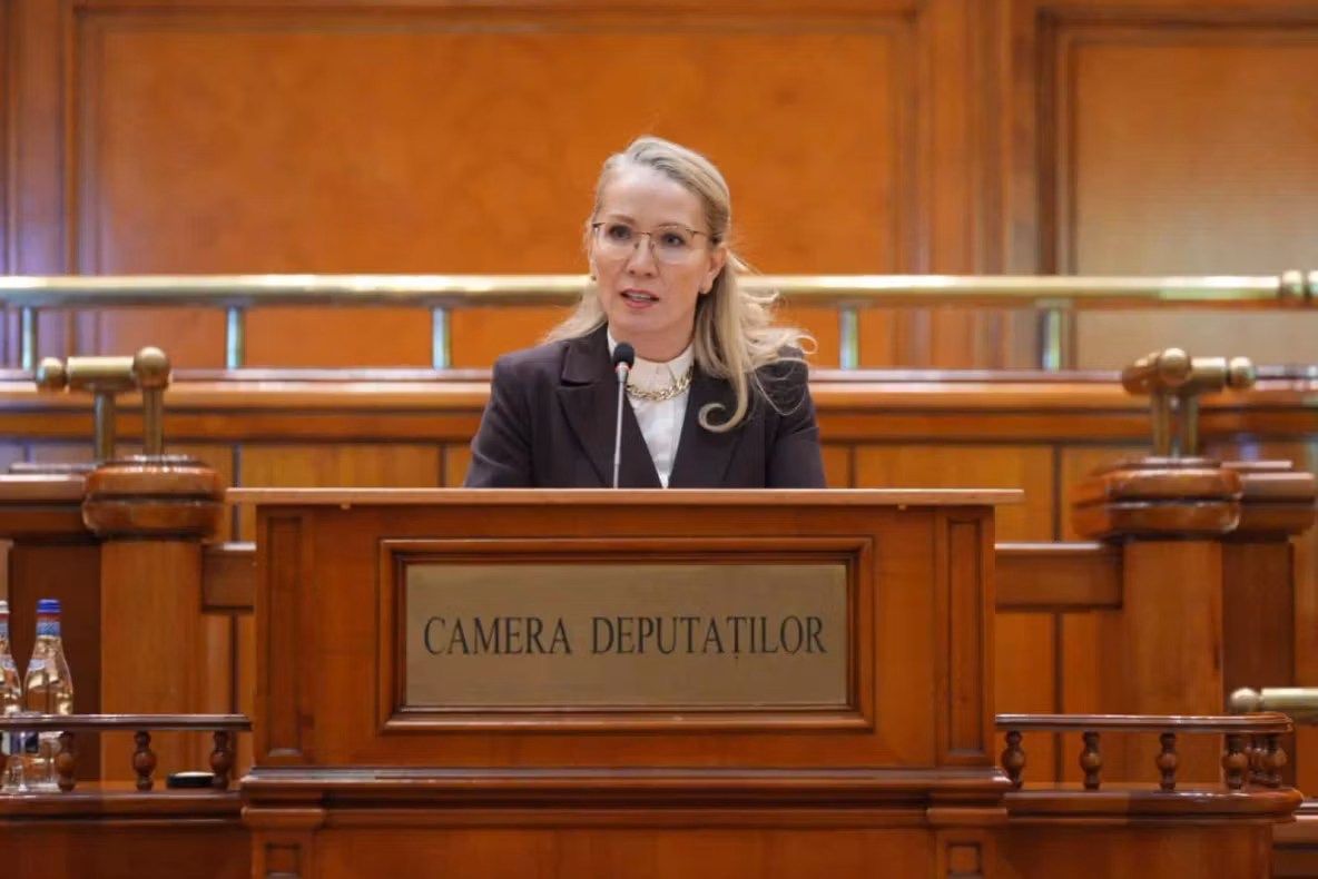 Ramona Ioana Bruynseels (deputat AUR): „Statul a lipsit! Românii se trezesc cu războiul în casă, iar guvernanții stau pe scaune”