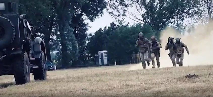 Rezerviștii până în 65 de ani, obligați la exerciții militare
