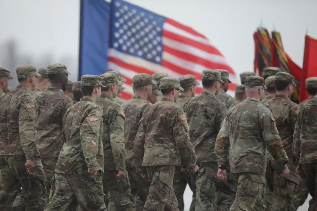 SUA accelerează retragerea trupelor din Europa. 5.000 de militari americani pleacă din Germania