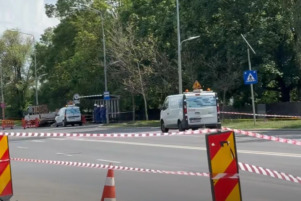 Trafic blocat pe Șoseaya Berceni, în zona stației de metrou „Dimitrie Leonida”. O conductă de gaze ar fi fost avariată