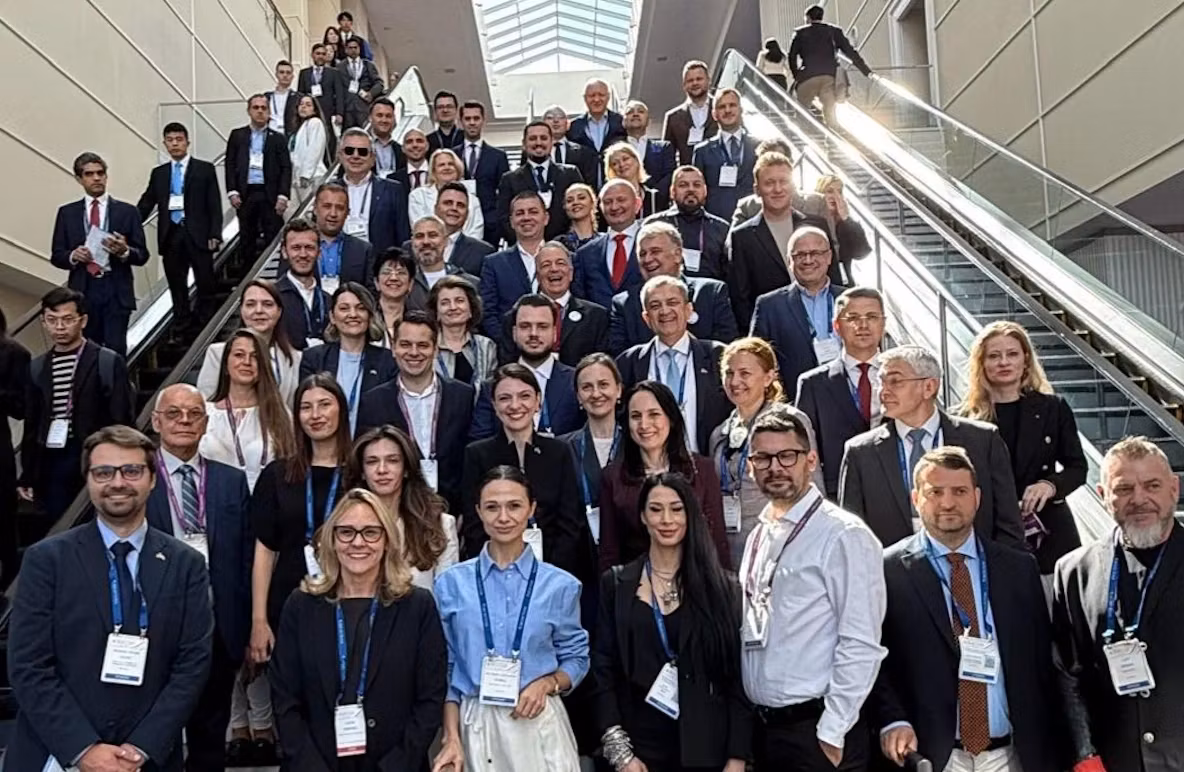 Romania trimite a doua cea mai numeroasa delegatie din UE la Summitul SelectUSA, consolidand relatiile economice bilaterale 