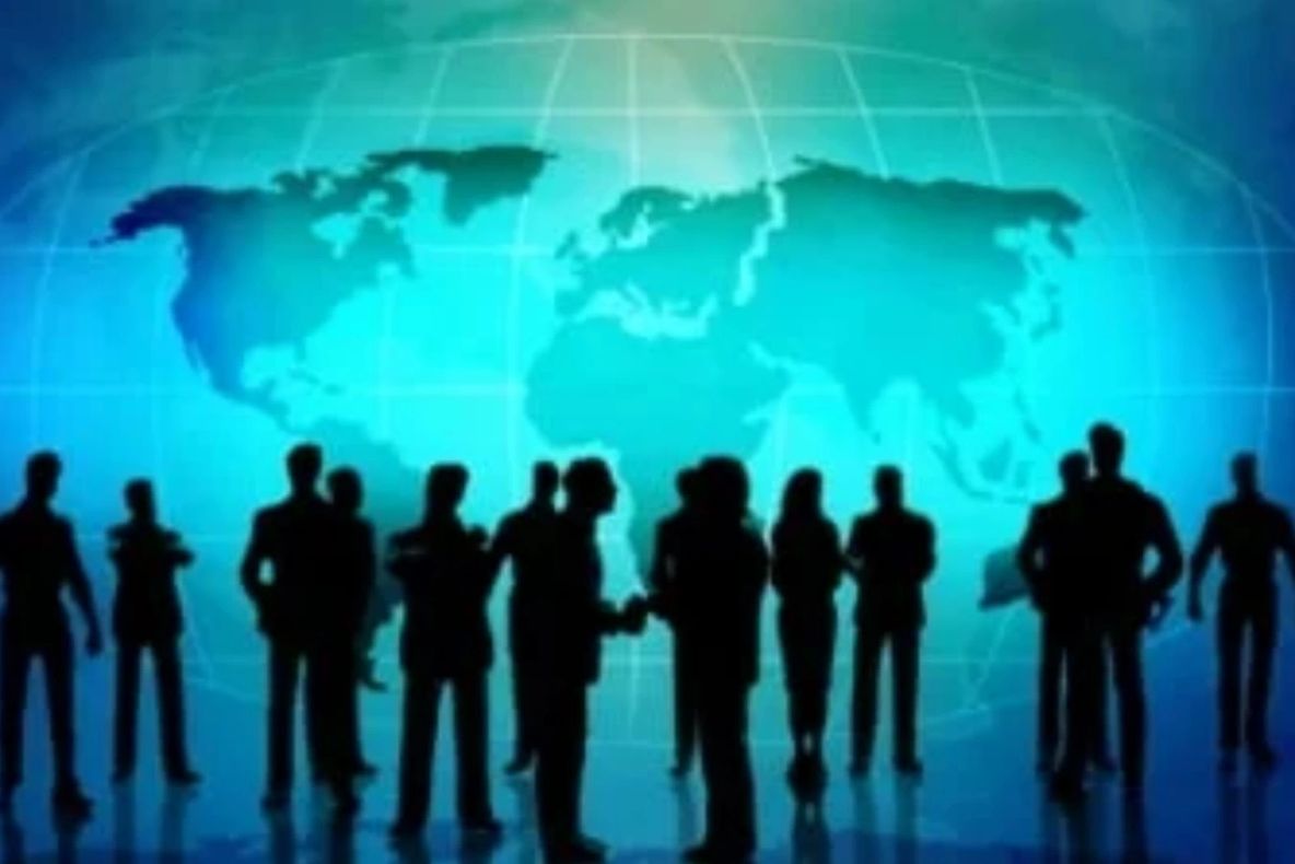Sistemul jubilează în timp ce patrioții sunt trași pe dreapta. Cine vrea să îi blocheze pe liderii suveraniști de pe scena globală-VIDEO