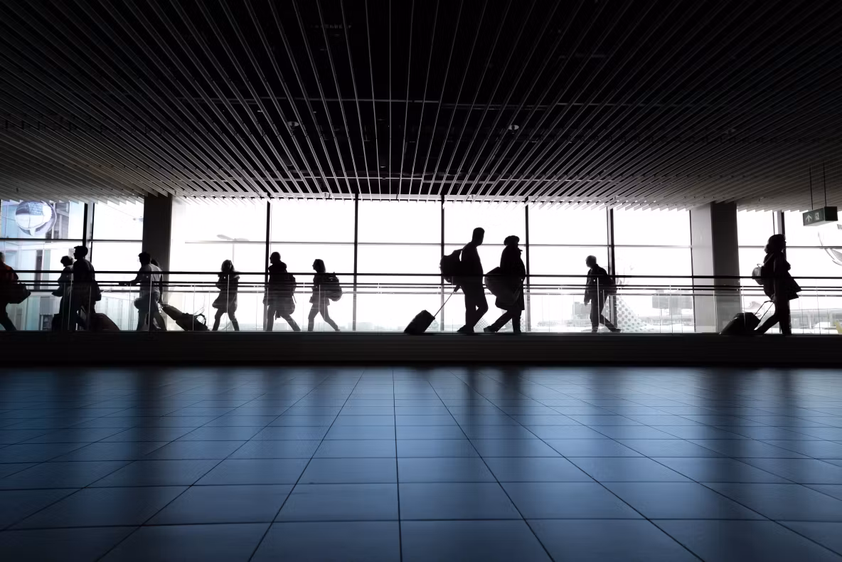 ROMATSA reacționează după un incident pe Aeroportul Cluj. Un angajat a fost suspendat în urma unor suspiciuni privind consumul de substanțe interzise
