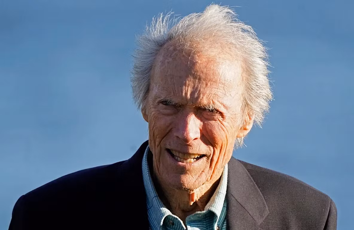 Clint Eastwood se retrage oficial din cinematografie după 70 de ani de carieră. Legenda Hollywood-ului a împlinit 96 de ani