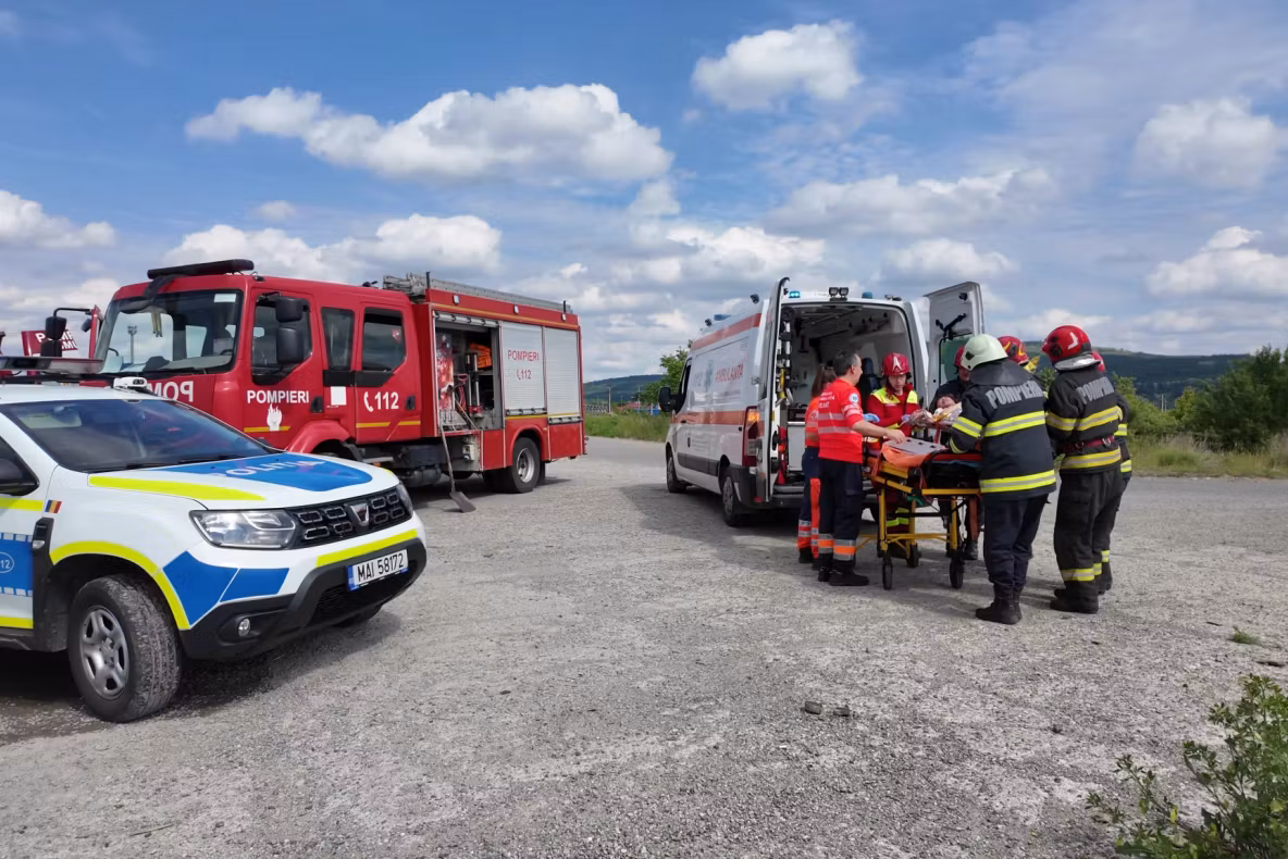Copil de 12 ani, electrocutat după ce s-a urcat pe un vagon de tren - FOTO/VIDEO