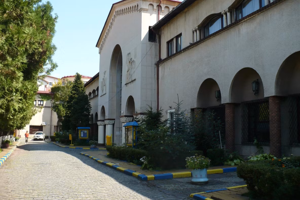 Rectorul Universității de Educație Fizică susține că n-a vorbit niciodată cu generalul Vlad Gheorghiță. Cine a solicitat suplimentarea locurilor bugetate?