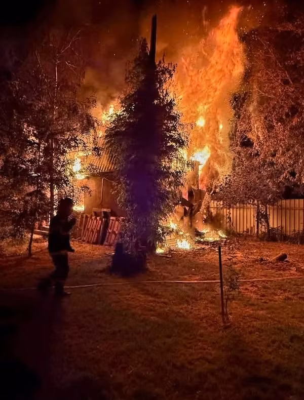 Incendiu devastator în Giurgiu. O locuință a fost mistuită de flăcări în timpul nopții