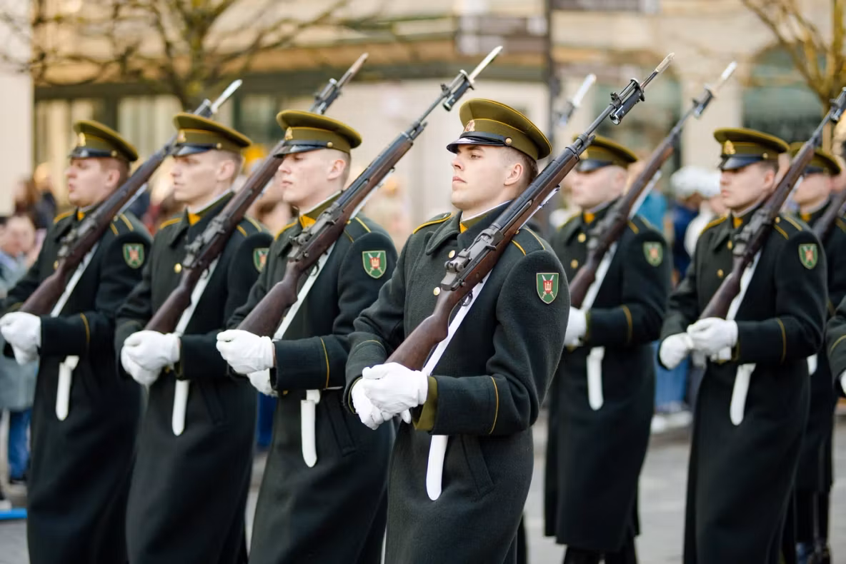 Prima țară din NATO care a anunțat că alocă peste 5% din PIB pentru apărare.  „Dacă nu investim în securitatea noastră, nimeni nu ne va proteja”