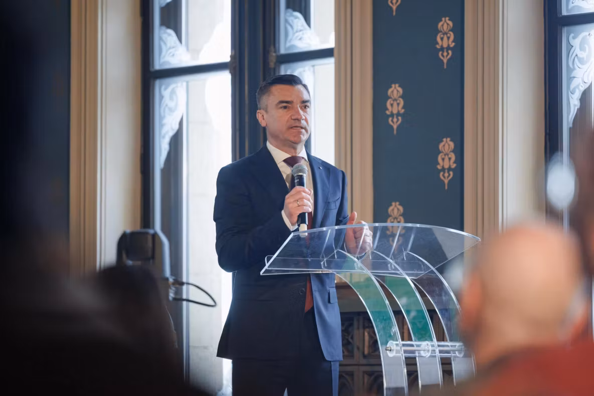 Descinderi DNA la Primăria Iași. Procurorii investighează dispariția a 542 de tone de păcură