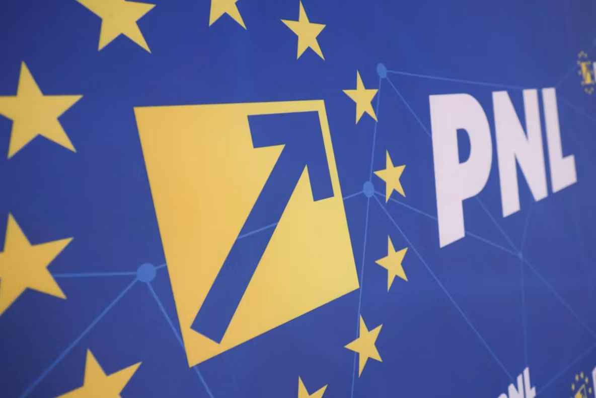 Greii din PNL își anunță susținerea pentru Adrian Veștea