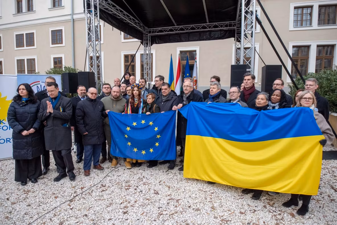 UE strânge șurubul: Bărbații ucraineni care fug de război ar putea rămâne fără drepturile de refugiați