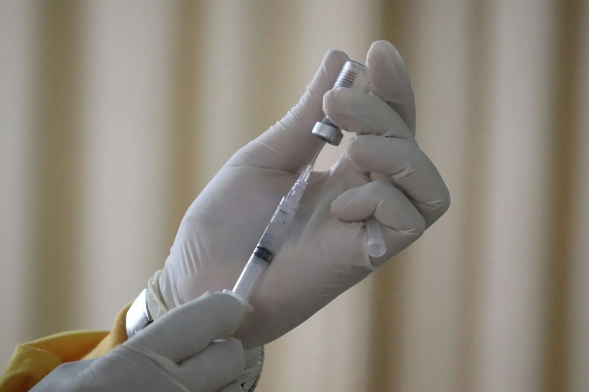 Riscau să-și piardă organul genital sau chiar viața. Intervențiile din salonul din Constanța puteau avea urmări devastatoare