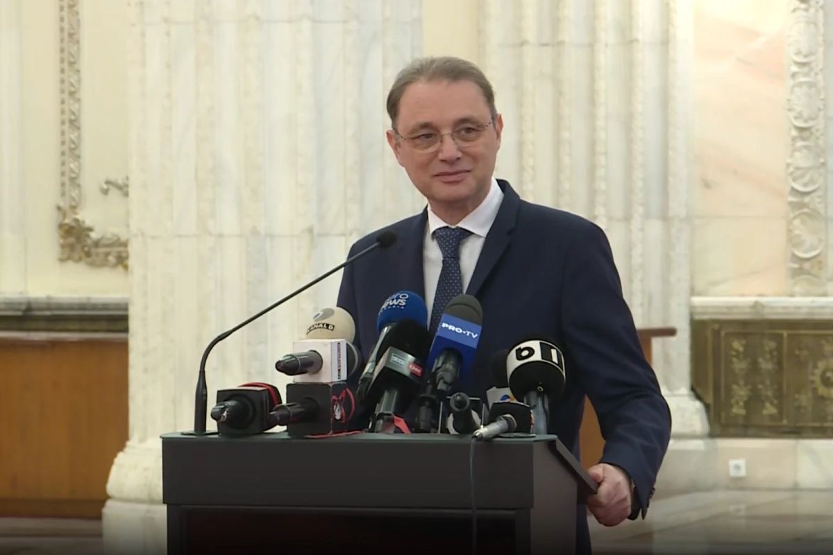 Luca Niculescu depune lista miniștrilor și programul de guvernare