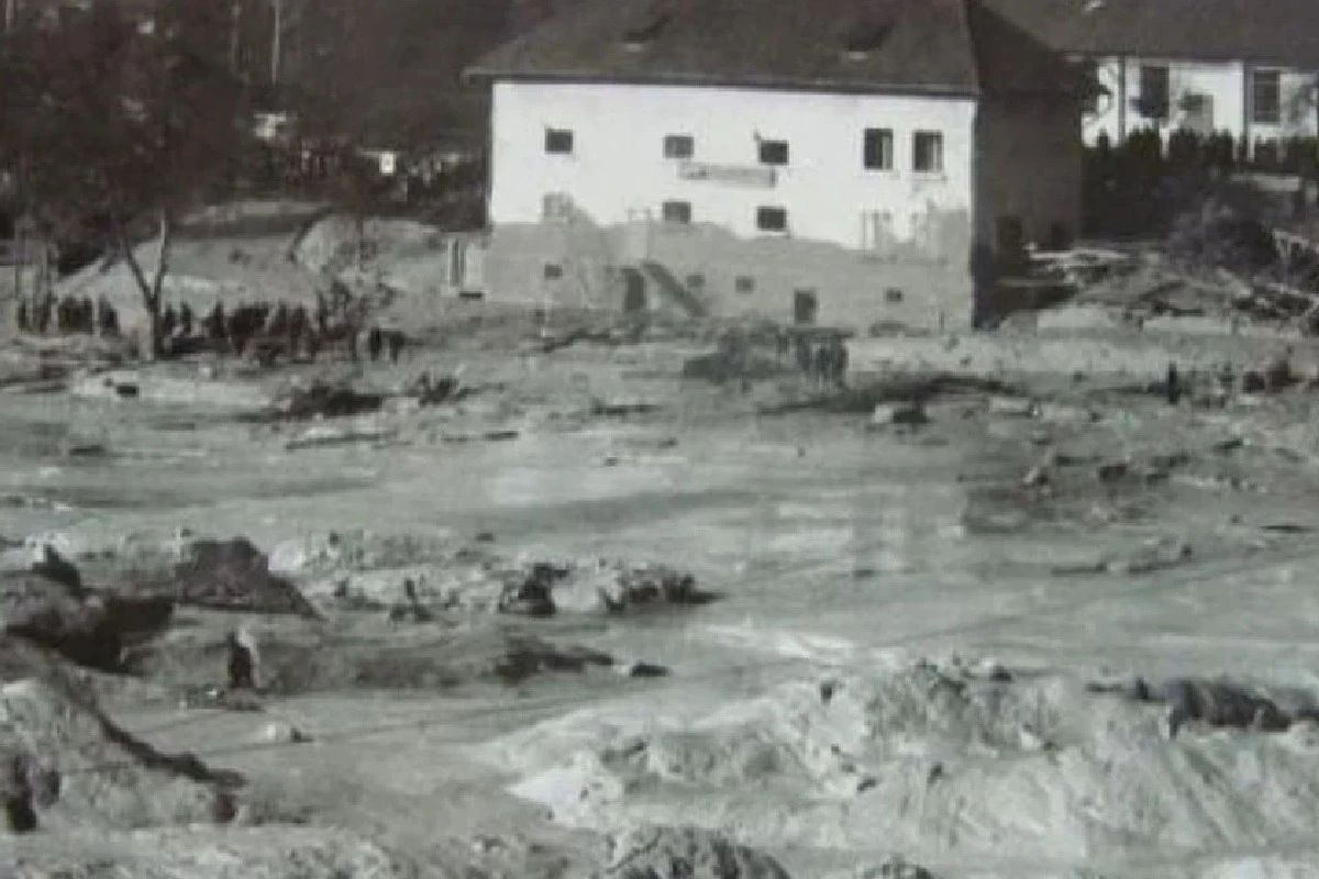 55 de ani de la tragedia de la Certej. 89 de oameni au murit îngropați sub un val uriaș de steril