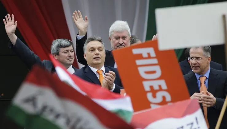 Viktor Orban, reales în fruntea FIDESZ, deși a fost învins la alegerile din aprilie 