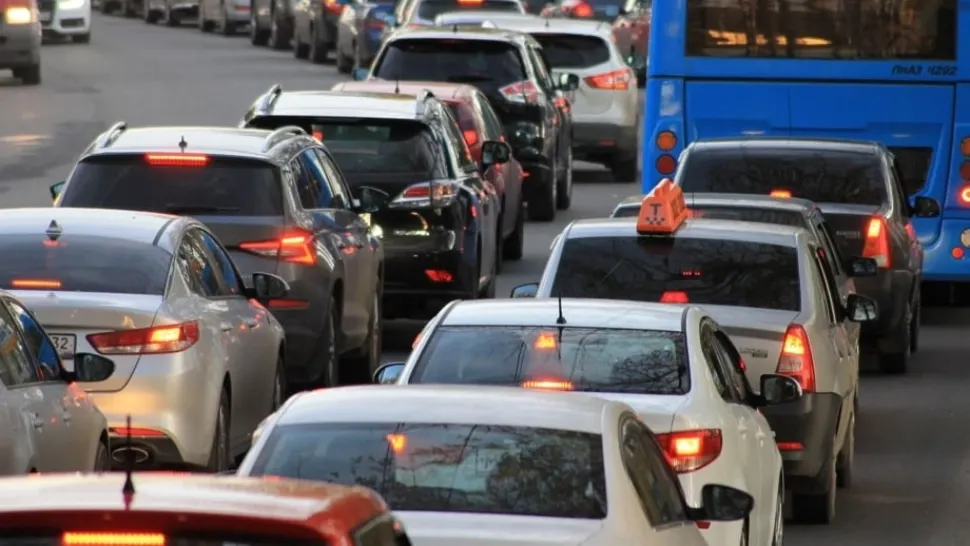 Carambol cu șase mașini pe Autostrada Soarelui. O persoană a fost rănită, iar traficul spre Constanța este îngreunat