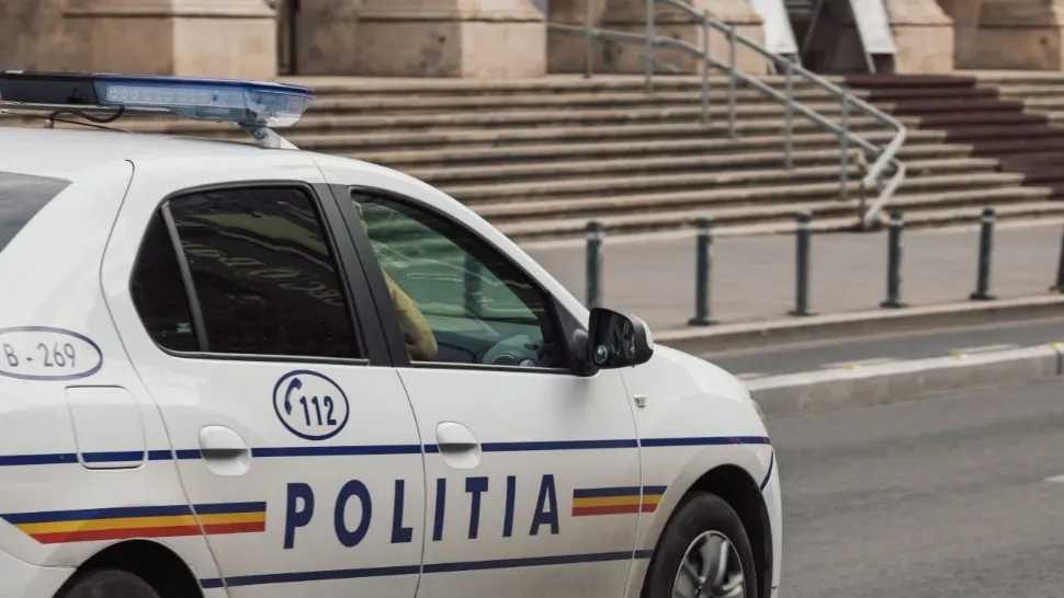 O femeie din Botoșani a fost reținută la Deva, după ce ar fi obținut 60.000 de lei prin metoda „Accidentul”