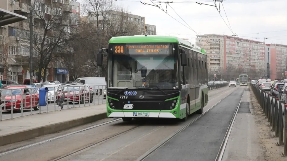 Se schimbă fața transportului din București. Primăria aduce 179 de vehicule noi și promite condiții ca în marile capitale europene