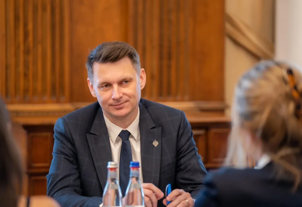 Mircea Abrudean spune că a aflat din presă că Bolojan și Simina Tănăsescu s-au întâlnit la el în birou