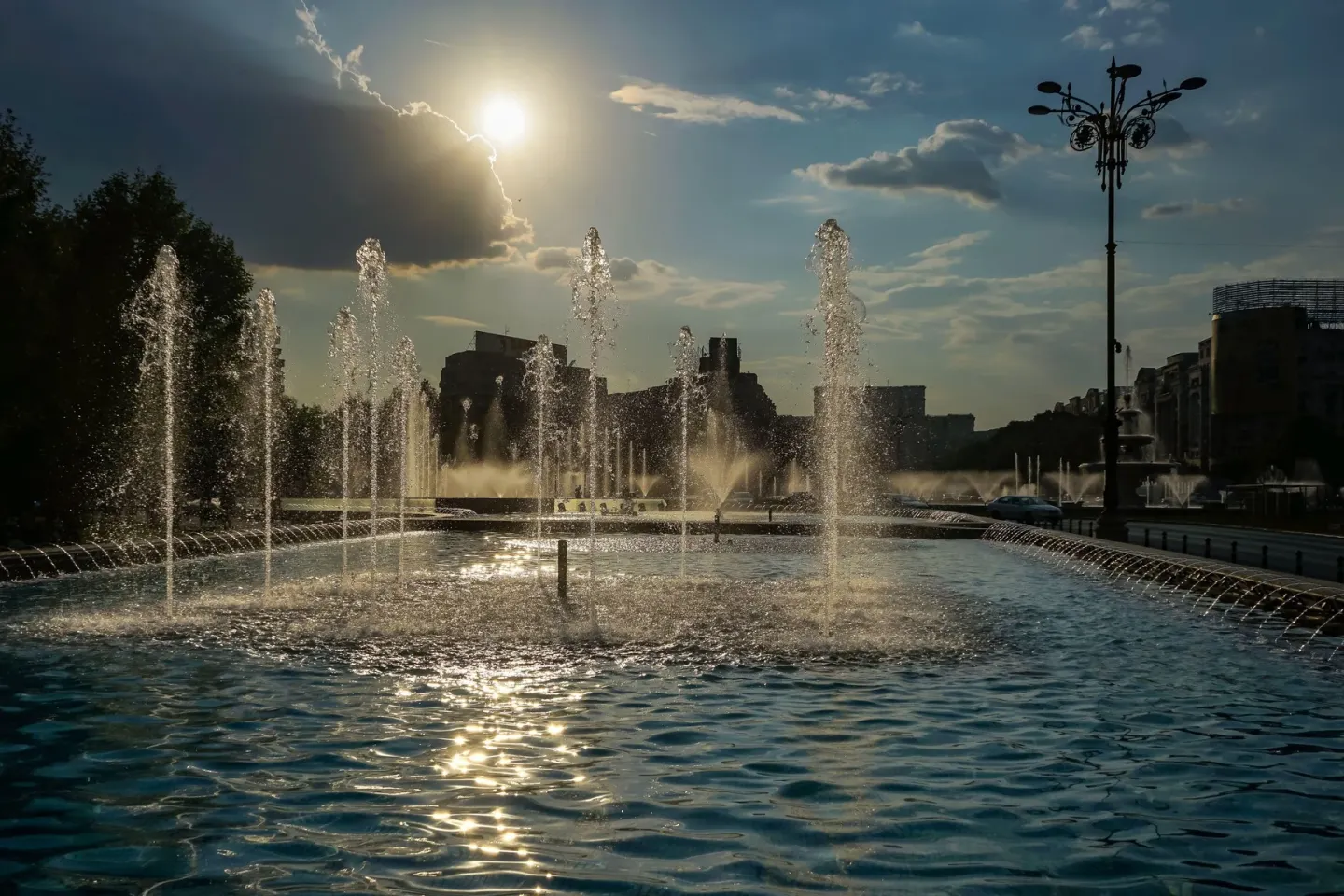 Bucureștiul se încinge: ANM anunță temperaturi de până la 32 de grade și nopți tropicale