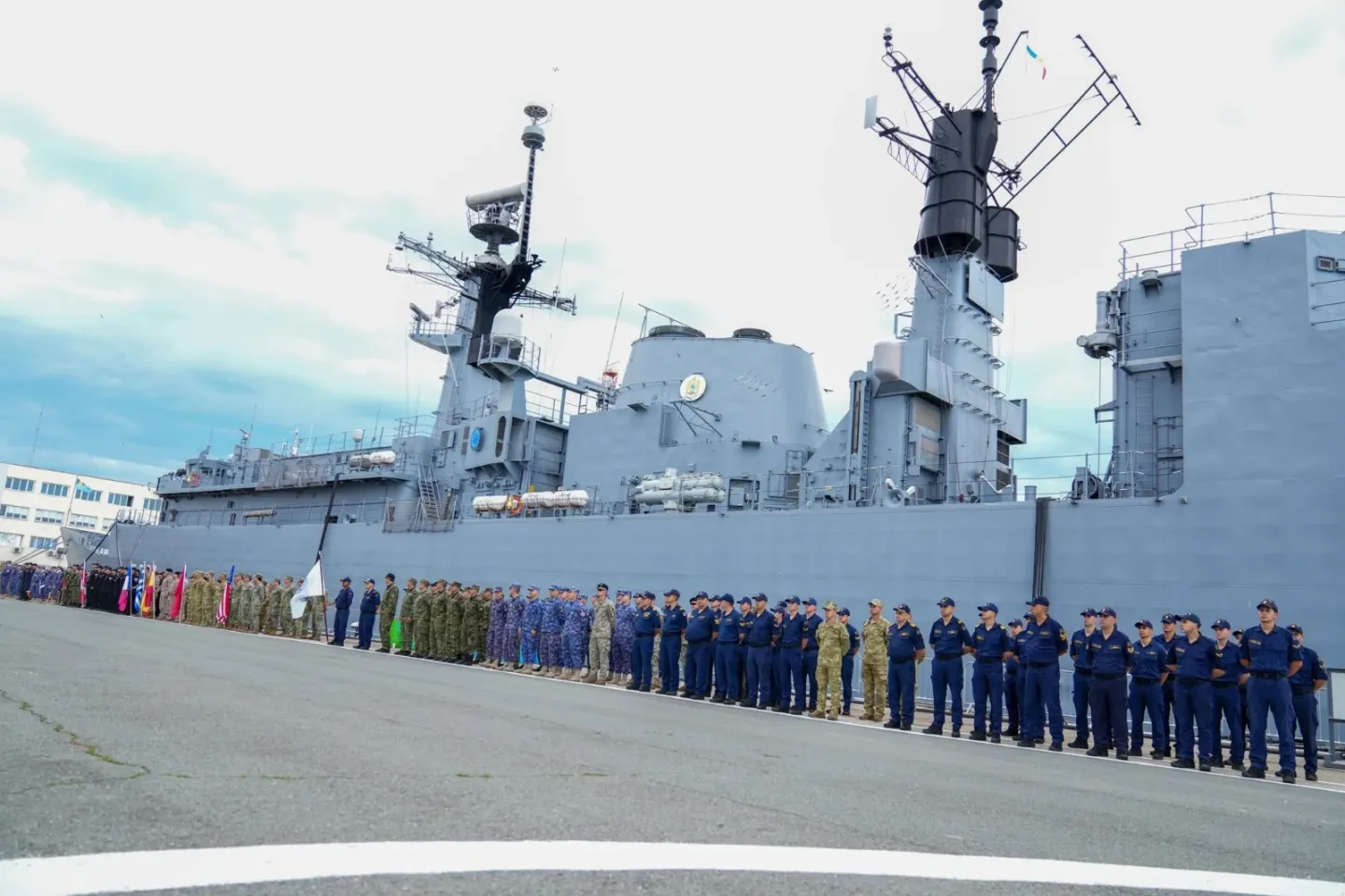 Exercițiu militar de amploare în Marea Neagră şi portul militar Constanţa. Participă peste 500 de militari români și străini 