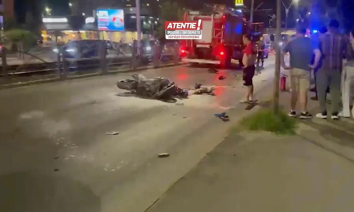 Accident grav în Sectorul 6 al Capitalei. Un motociclist a ajuns la spital în stare gravă