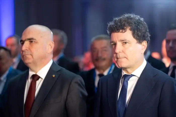 Război total între Ilie Bolojan și Nicușor Dan. Mesajele interne din PNL