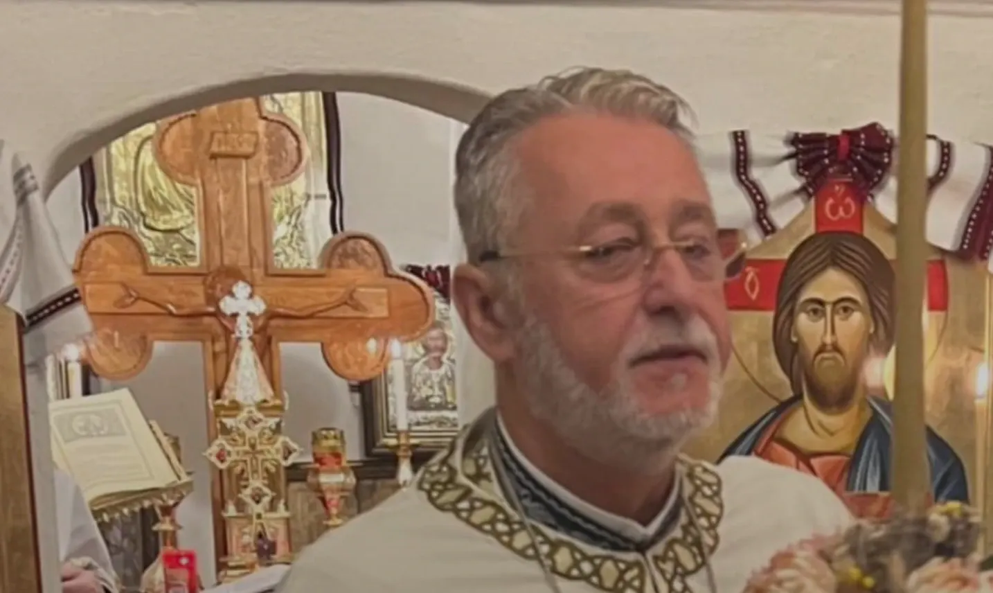 Apelul unui preot către parlamentari înainte de votul pentru Guvernul Adrian Veștea: „Haideți să facem ceva pentru țară!”