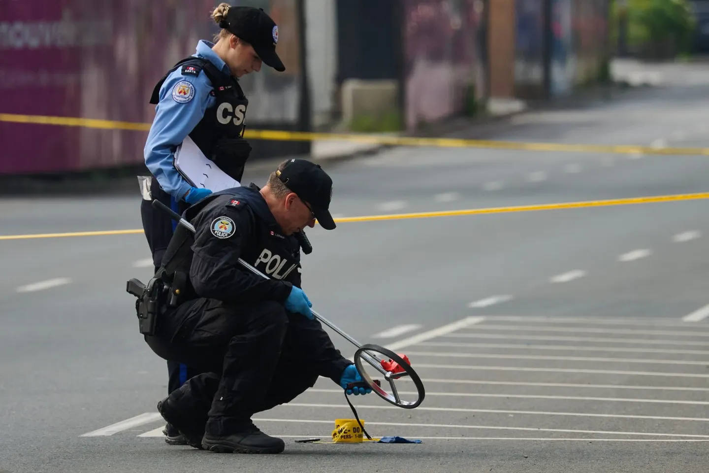 Atac armat lângă Consulatul SUA din Toronto. Suspectul a fugit cu o mașină albă. Este al doilea atac în patru luni